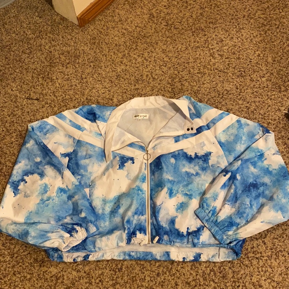 Cropped windbreaker